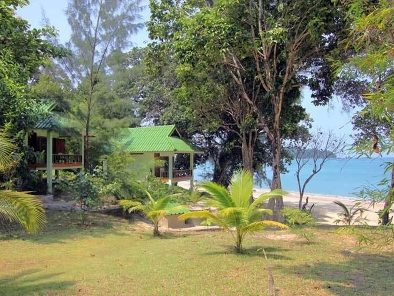 Chomjan Resort Koh Phayam Eksteriør bilde