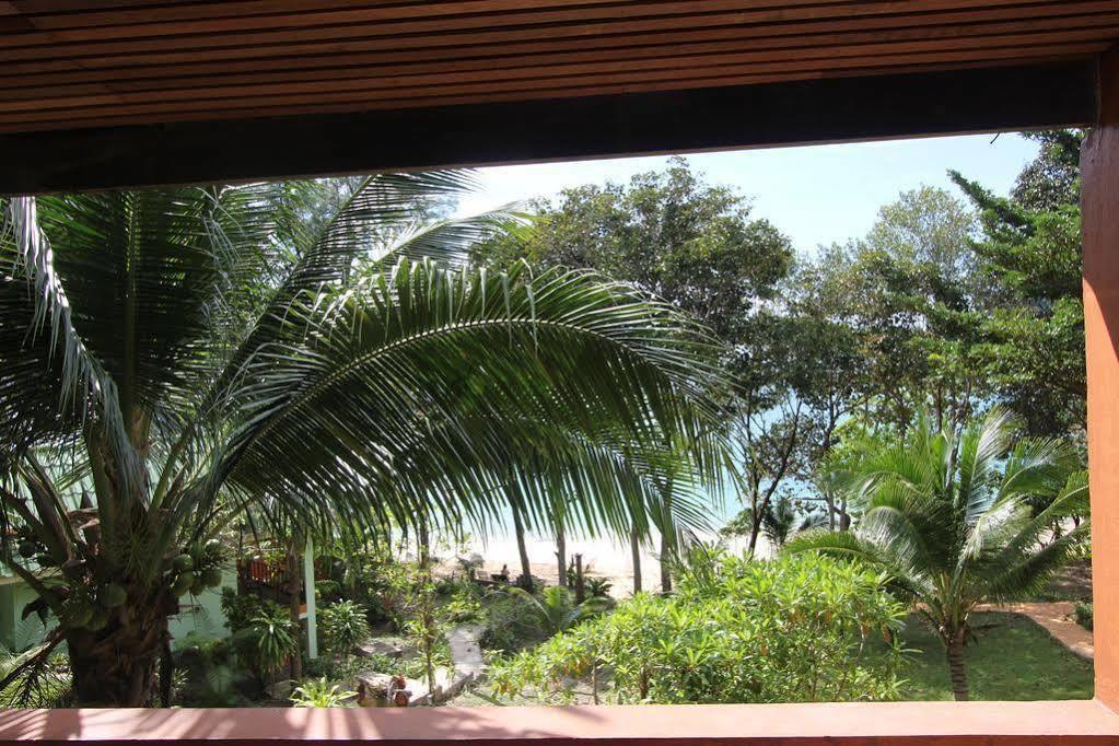 Chomjan Resort Koh Phayam Eksteriør bilde