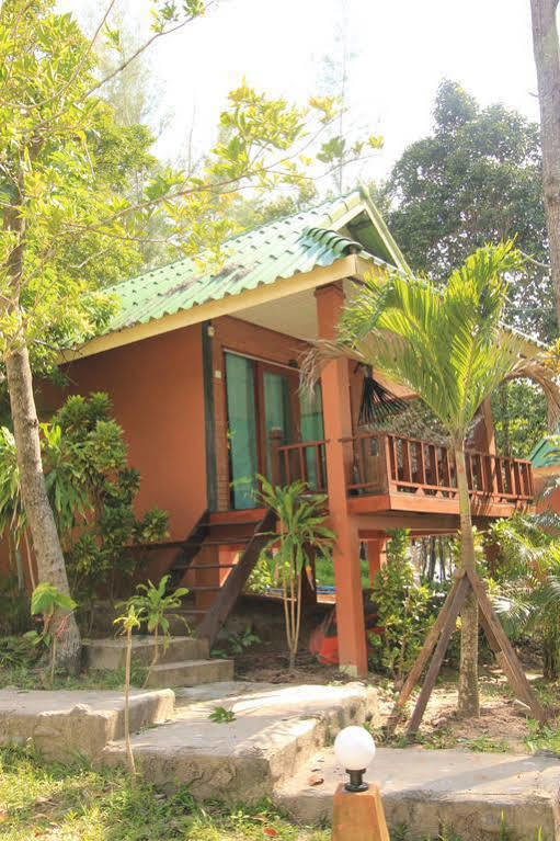 Chomjan Resort Koh Phayam Eksteriør bilde