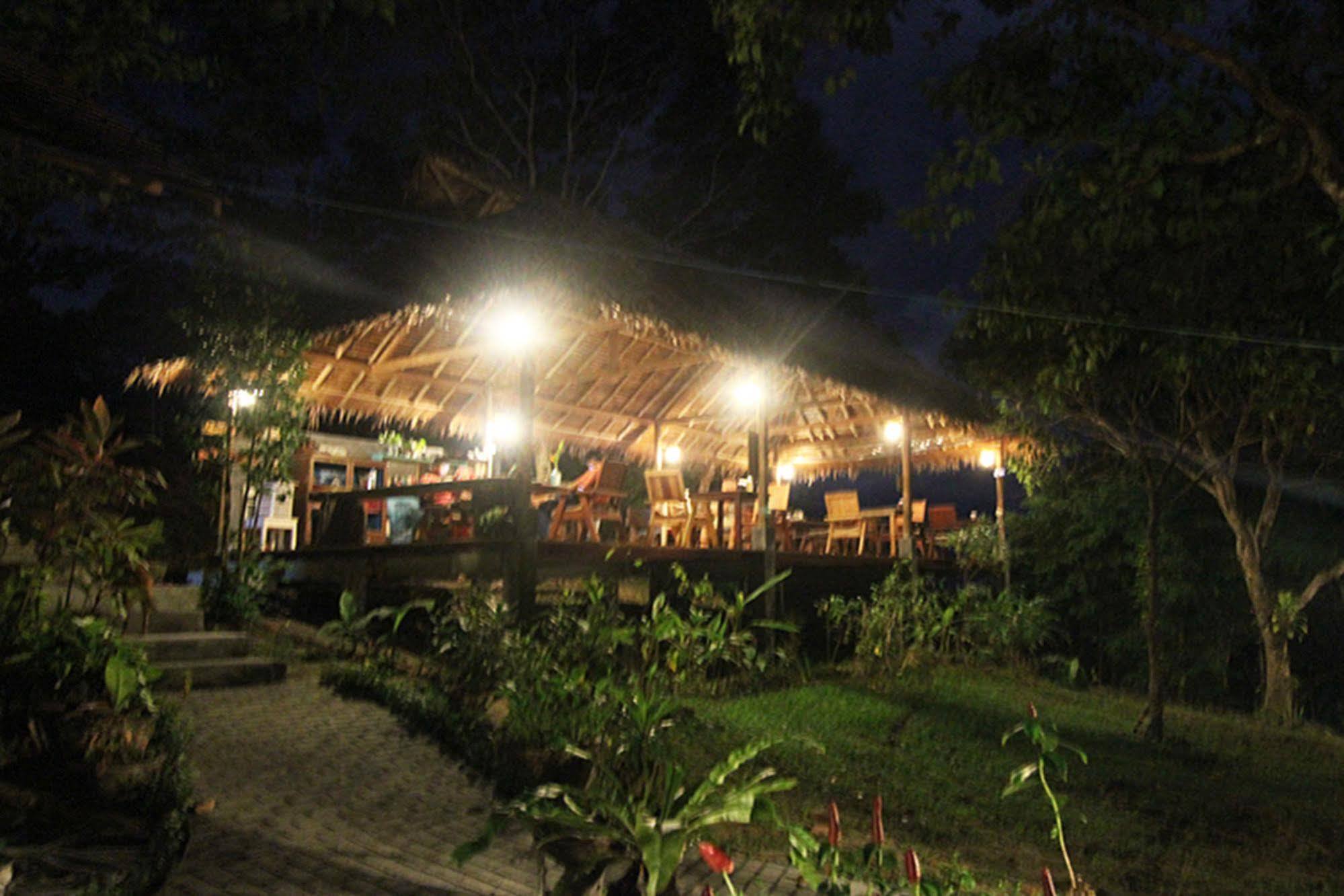 Chomjan Resort Koh Phayam Eksteriør bilde