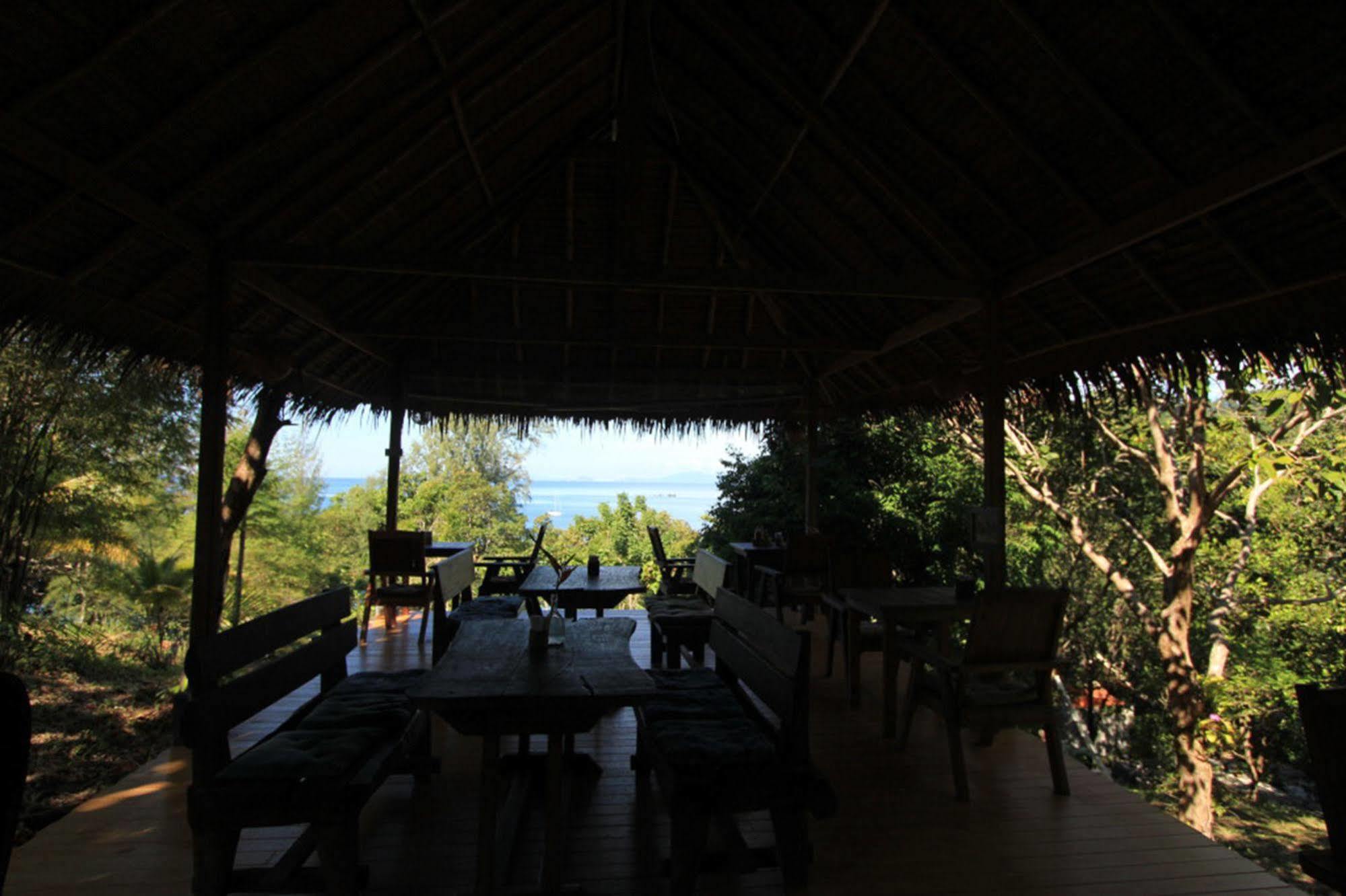 Chomjan Resort Koh Phayam Eksteriør bilde