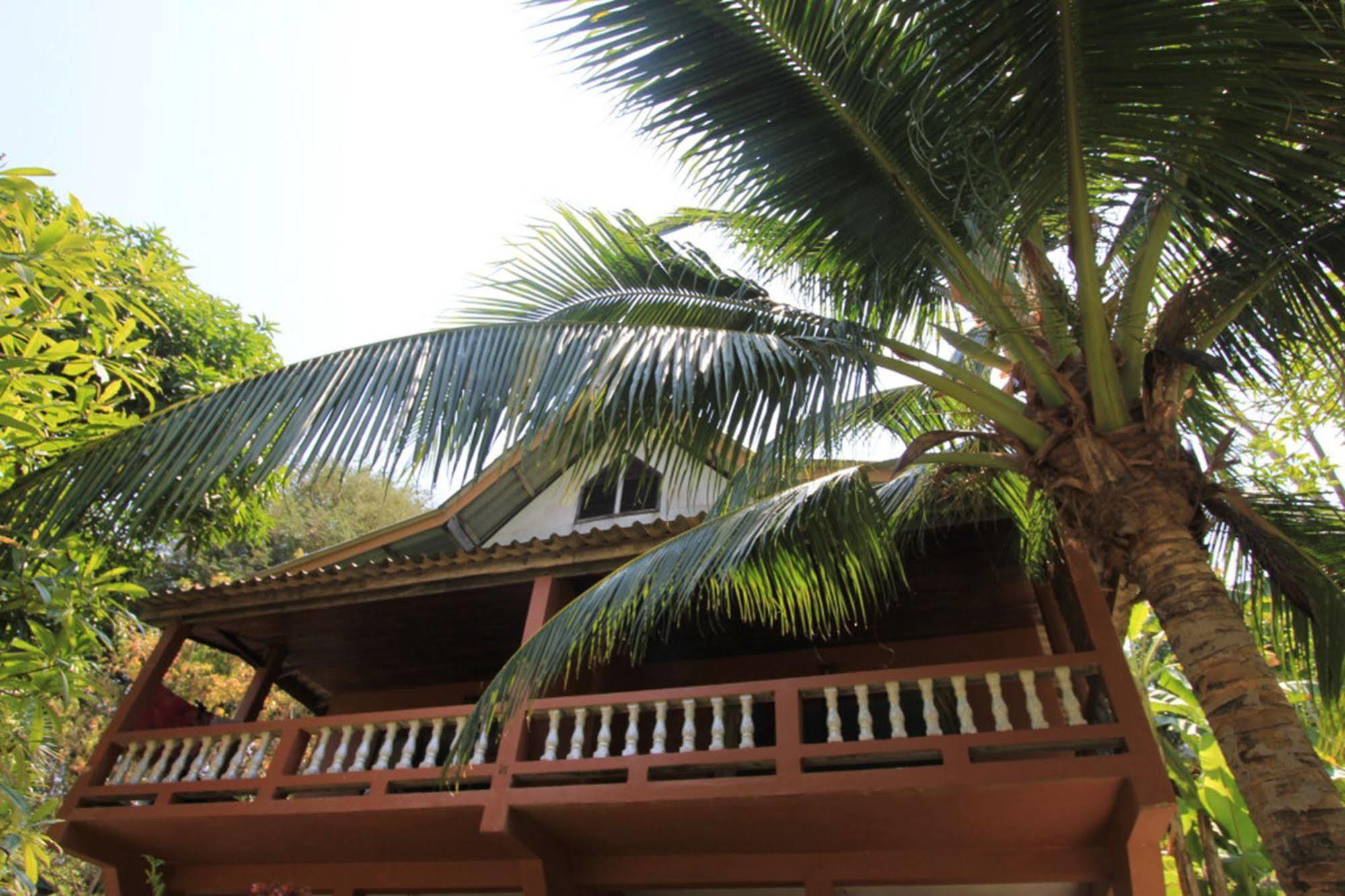 Chomjan Resort Koh Phayam Eksteriør bilde