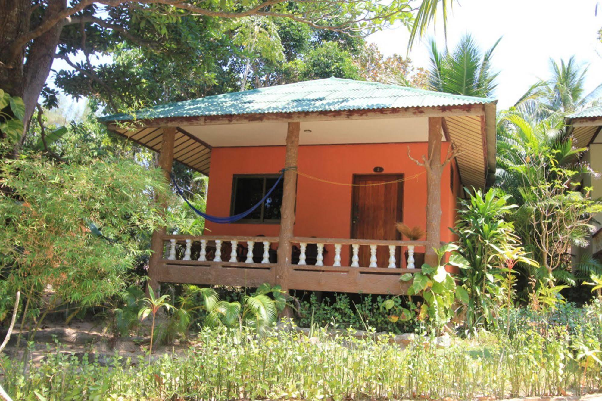 Chomjan Resort Koh Phayam Eksteriør bilde