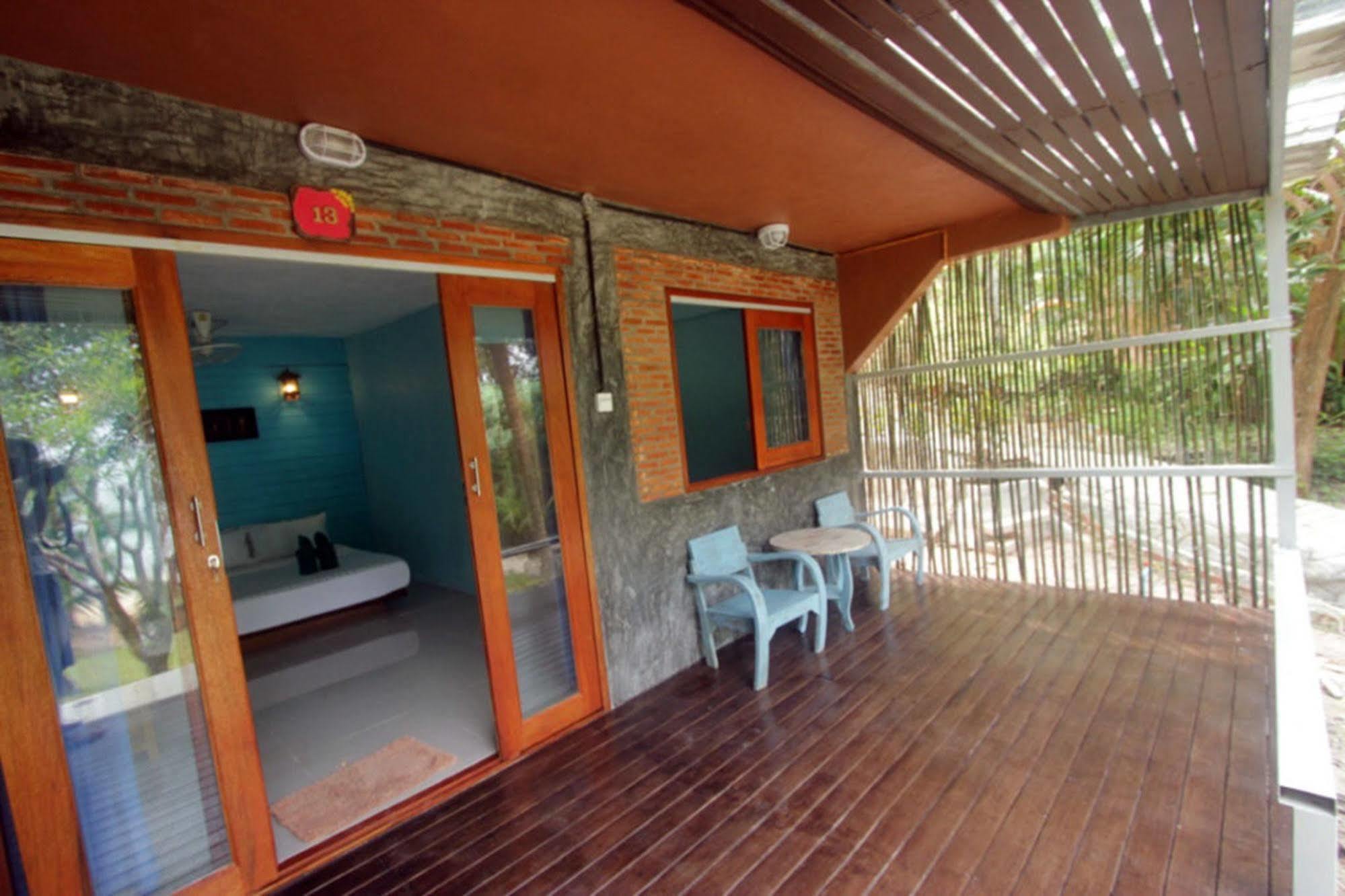 Chomjan Resort Koh Phayam Eksteriør bilde