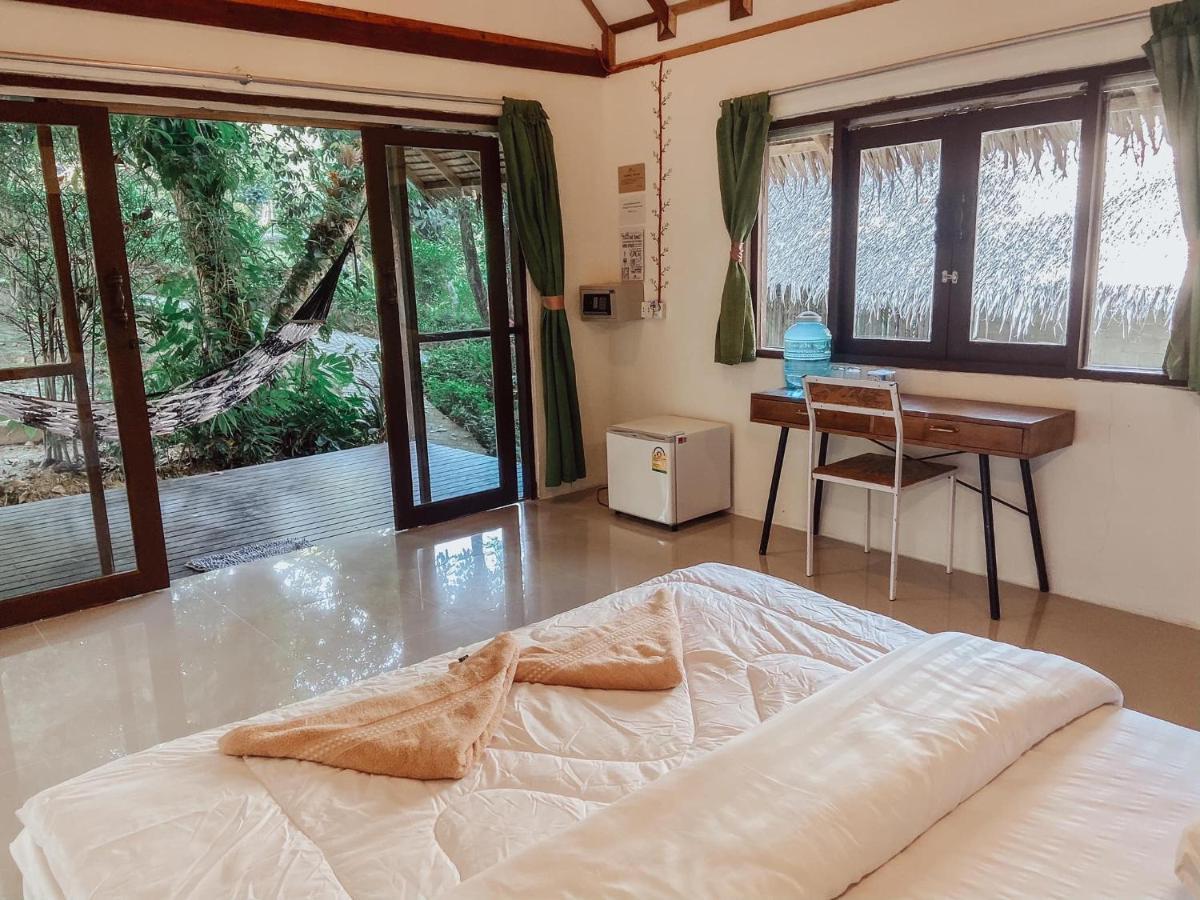 Chomjan Resort Koh Phayam Eksteriør bilde